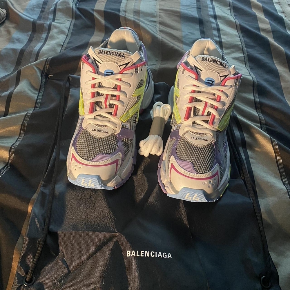 Balenciaga runner Size 11